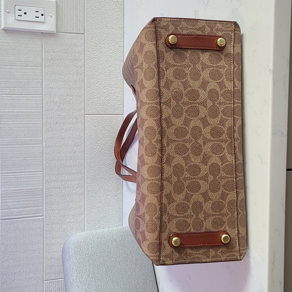 Coach Tote in signature Canvas, brass/tan/rust - Picture 4 of 6